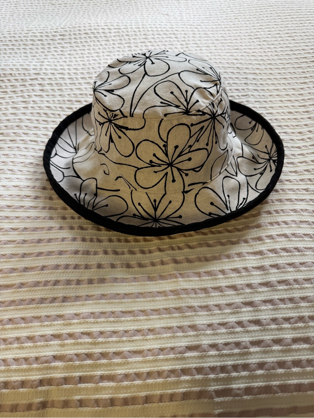 Floral Black and Cream Bucket Hat -New Zealand Hokianga